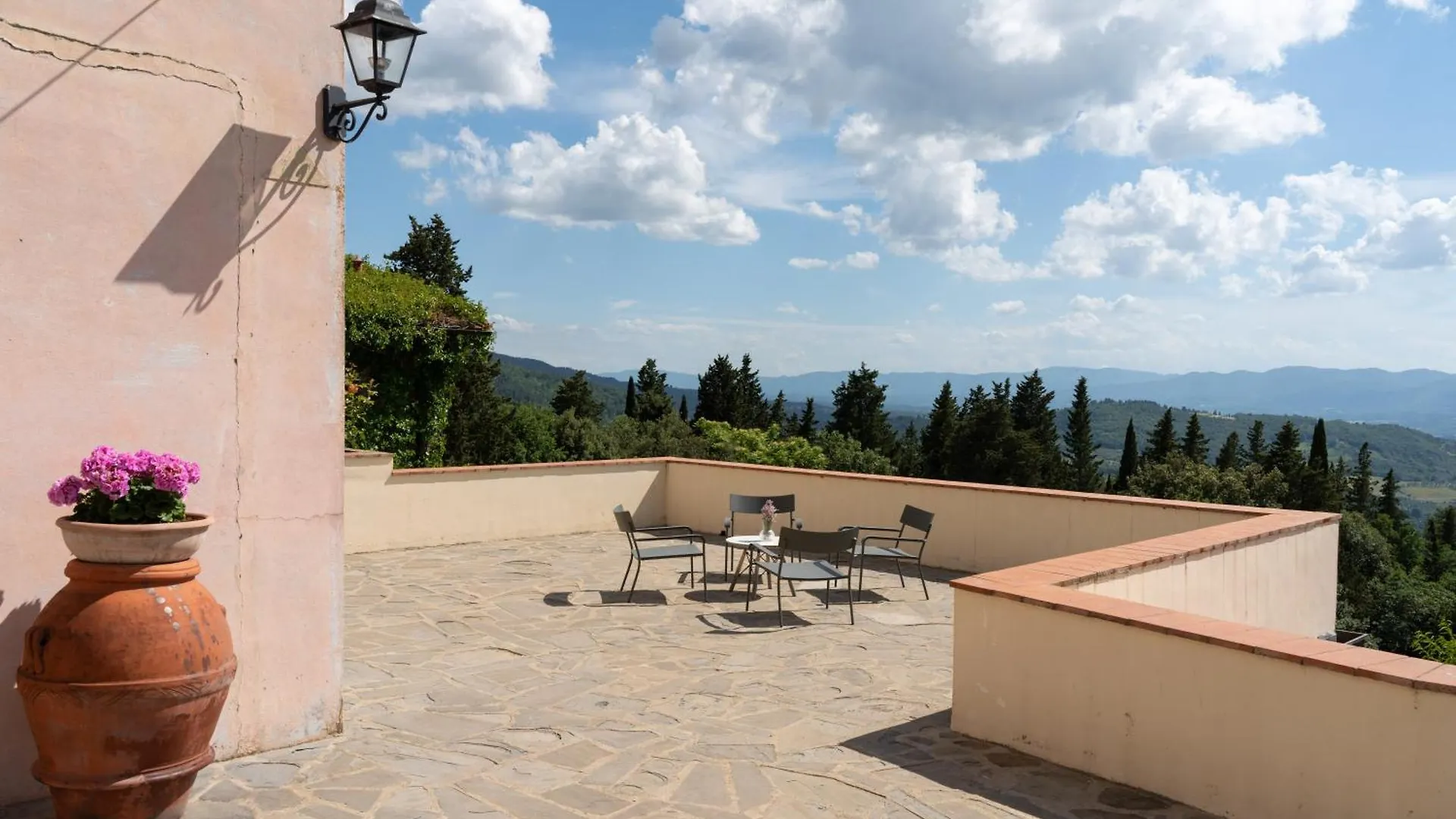 Podere Castellare Pelago 0*,  Италия